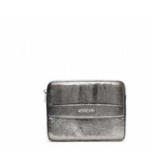 NWT Michael Kors Ipad Multifunction Clutch Embossed Leather Nickel